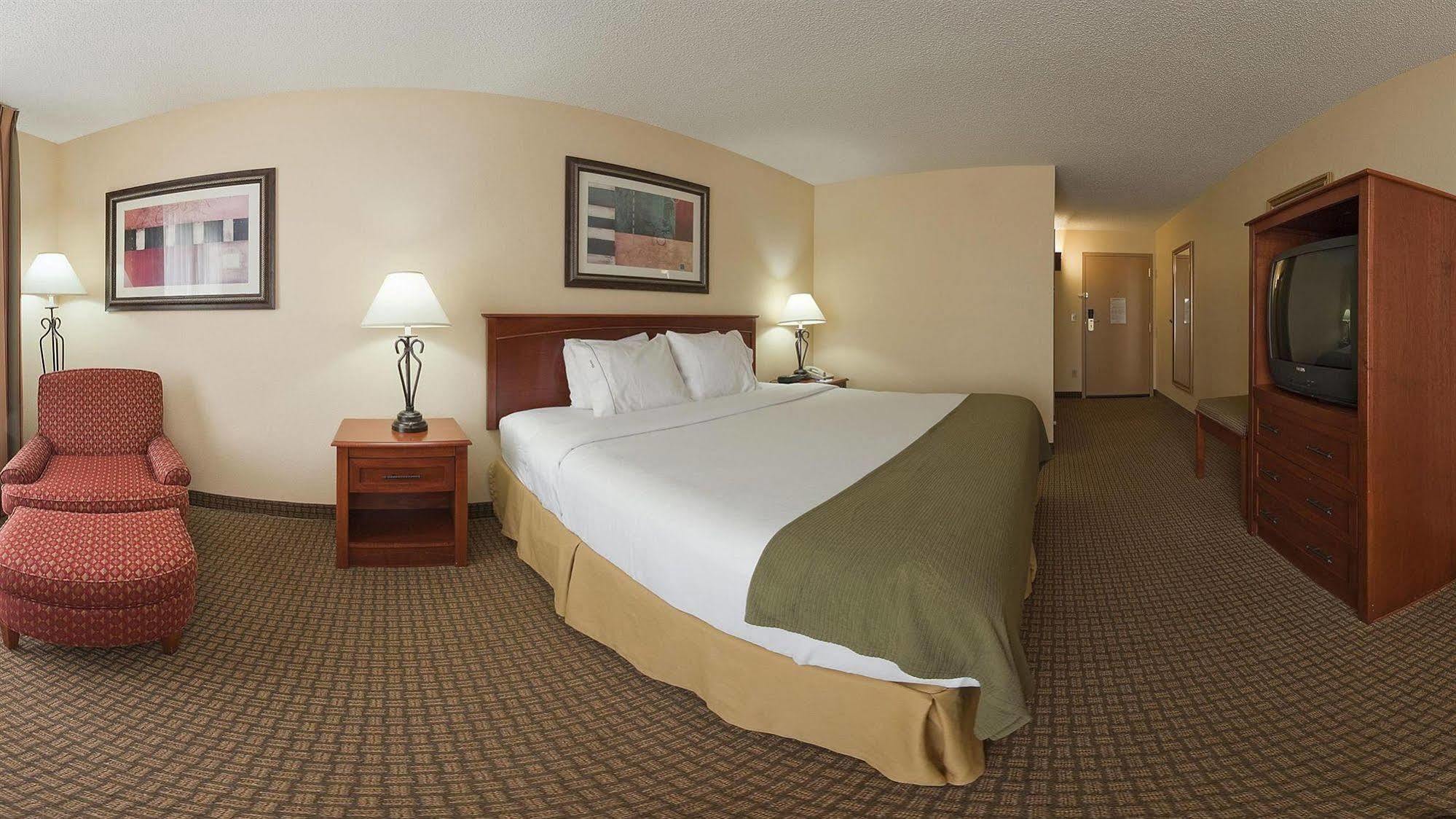Holiday Inn Express And Suites Greenville Exterior foto